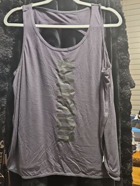 Women’s Sleeveless Tank Top with Vertical Graphic WARRIOR